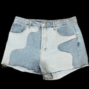 Distressed Cutoff Super High Rise Wash Denim Shorts